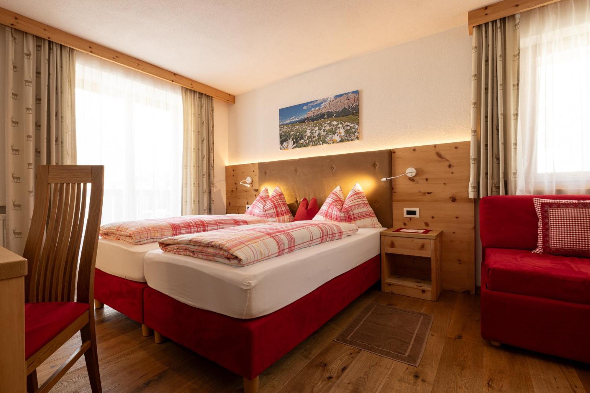 Garni Gran Pre Bed & Breakfast Корвара ин Бадия Екстериор снимка